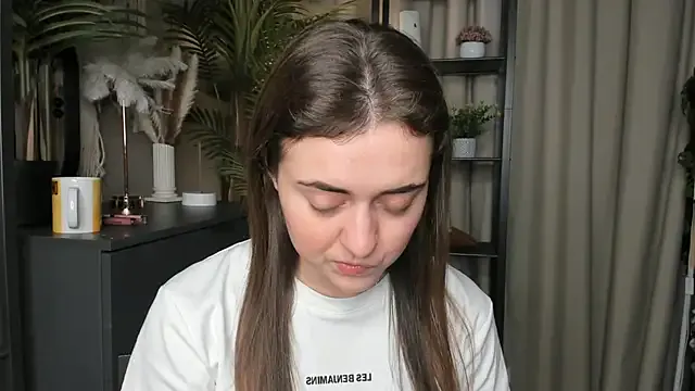 petites_perles – webcam model profile photo Image 7