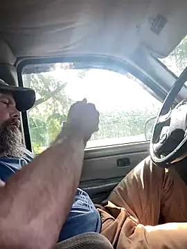 DomManlyGuy – webcam model profile photo Image 7