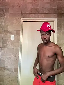 kai101010 – webcam model profile photo Image 4