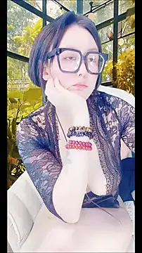 loving_ladies – webcam model profile photo Image 11