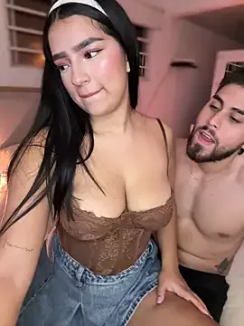 yakamozamazing – webcam model profile photo Image 13