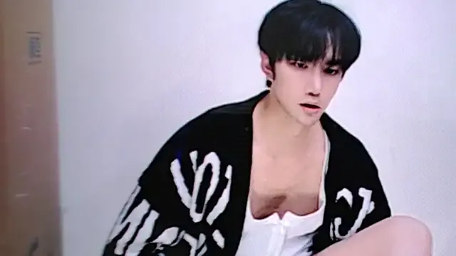 Kento26767 – webcam model profile photo Image 9