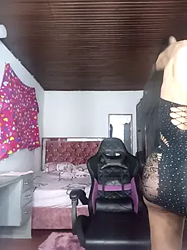 margueritecarrauza – webcam model profile photo Image 7