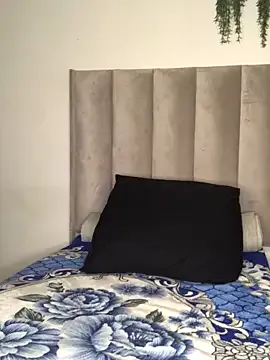 misalumia – webcam model profile photo Image 4