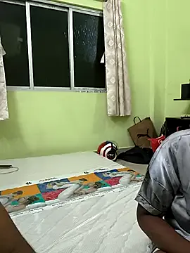 trainwithme – webcam model profile photo Image 14