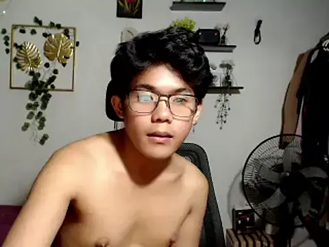 twink_asianbunny's Thumb Image