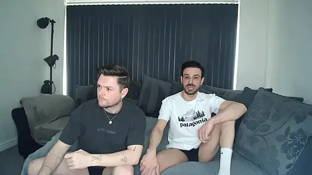 twotwinkhusbandss – webcam model profile photo