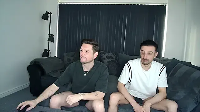 petites_perles – webcam model profile photo Image 15