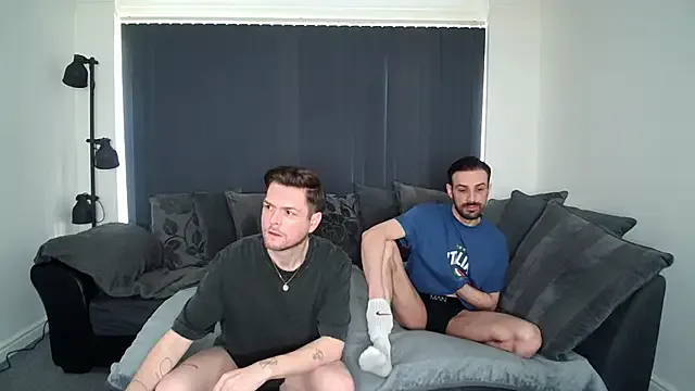 petites_perles – webcam model profile photo Image 19