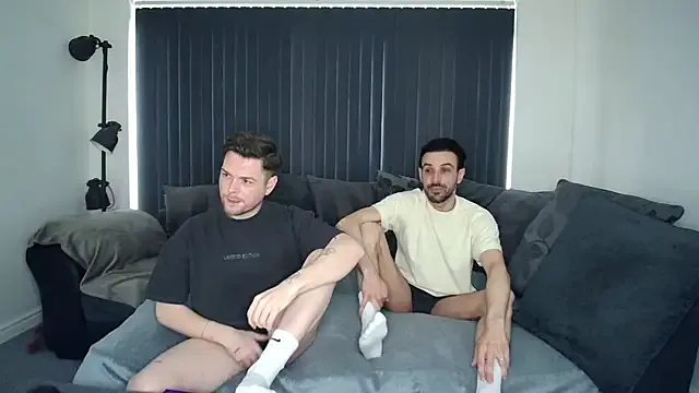 petites_perles – webcam model profile photo Image 6