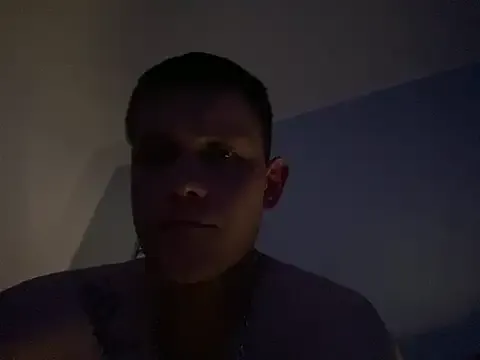 alexandjohntv – webcam model profile photo Image 3