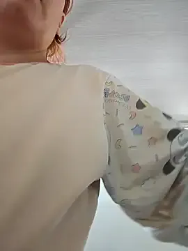 SallyDinosaur chat room preview Image 3