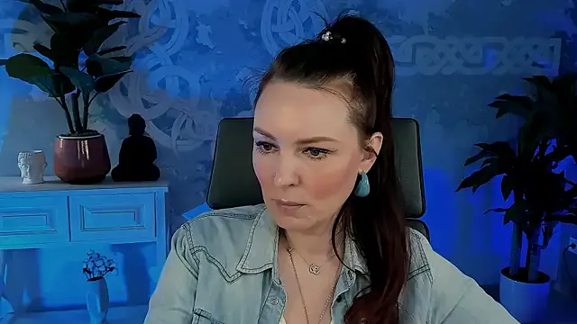 leeannepizzini – webcam model profile photo Image 18