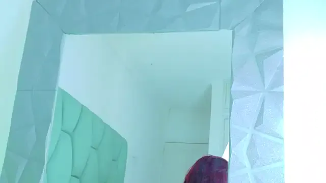 plush_flame_twinkle_meow – webcam model profile photo Image 4