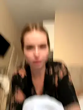 candy_flo – webcam model profile photo Image 16