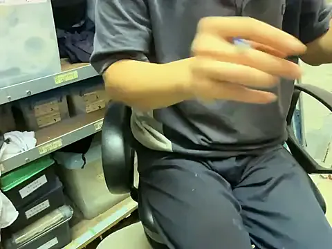 Weakofficeworker Image 6