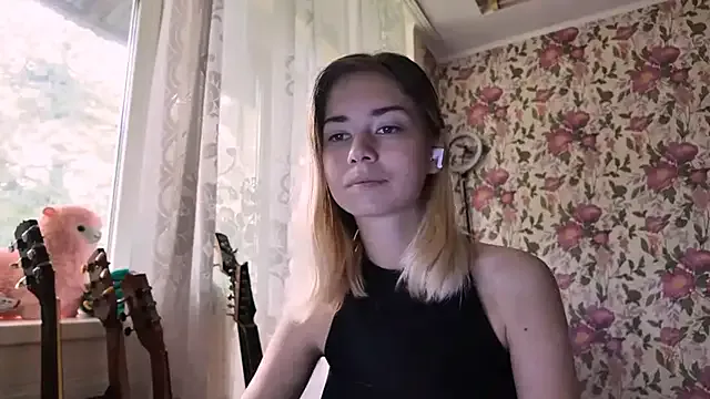 PumaShyXD – webcam model profile photo Image 3