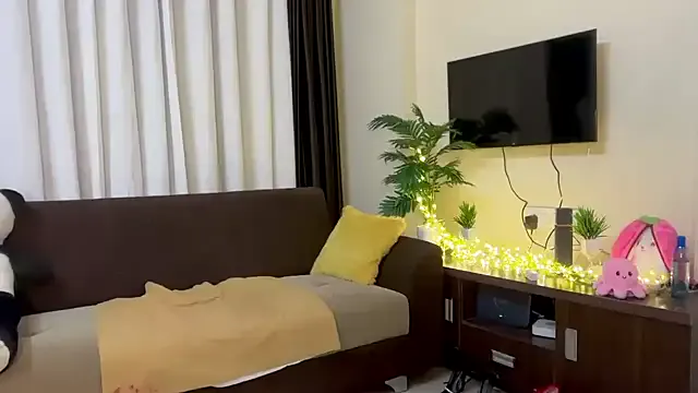 ChocoTime – webcam model profile photo Image 16