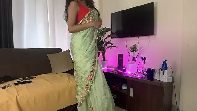 ChocoTime – webcam model profile photo Image 7