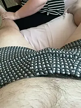 XcumwifethongX Image 14