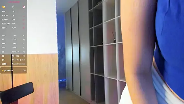 evelune – webcam model profile photo Image 11