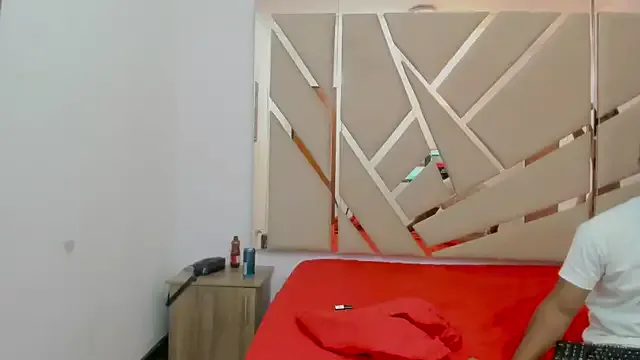 skinny_candy18 – webcam model profile photo Image 13