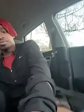 roouse – webcam model profile photo Image 10