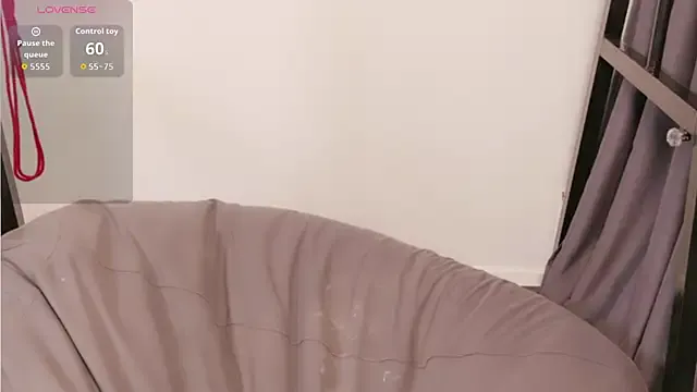 V-Hot-Sweti – webcam model profile photo Image 17