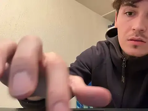 Kento26767 – webcam model profile photo Image 4