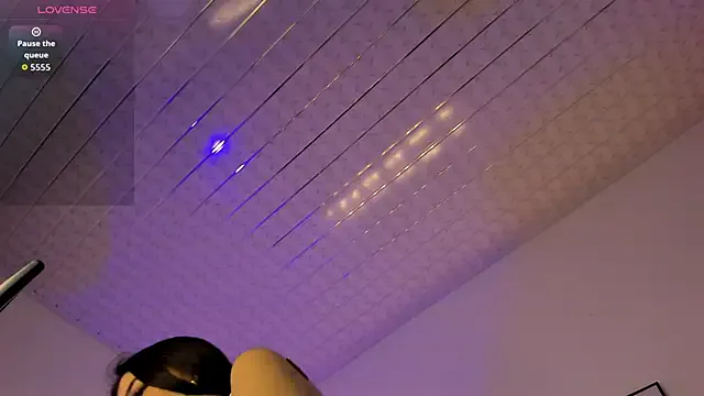 Cute-Simmi69 – webcam model profile photo Image 9