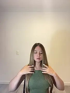 hornyshow_tv – webcam model profile photo Image 18