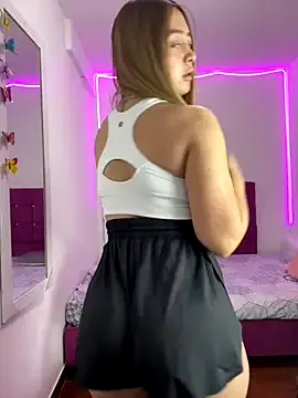 hornyshow_tv – webcam model profile photo Image 7