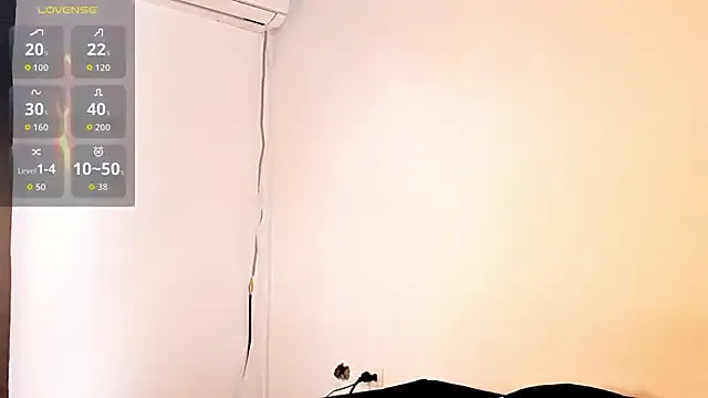 petites_perles – webcam model profile photo Image 11