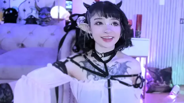 bisexualmilf – webcam model profile photo Image 15