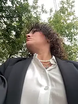 Gaia33 – webcam model profile photo Image 16