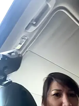 Gaia33 – webcam model profile photo Image 2