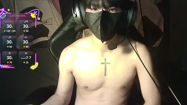 DomManlyGuy – webcam model profile photo Image 10