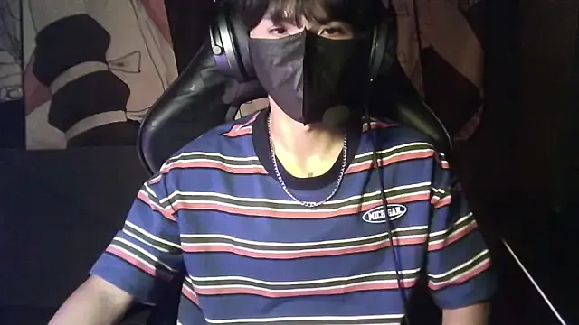 DomManlyGuy – webcam model profile photo Image 18