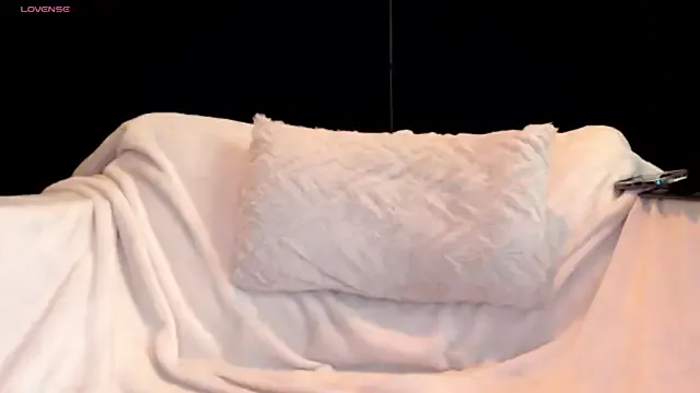 anahinclar – webcam model profile photo Image 7