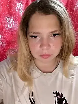 CarolPrince – webcam model profile photo Image 2